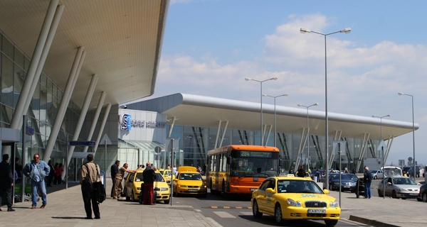 More Than Half a Million Passengers Passed Through Sofia Airport in March